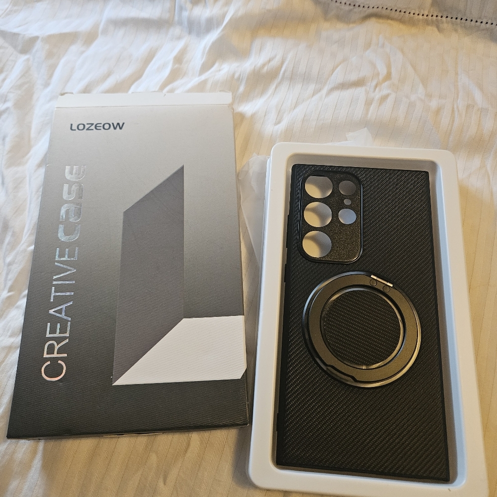S24 ULTRA CASE AND TEMPERED GLASS SCREEN PROTECTOR.